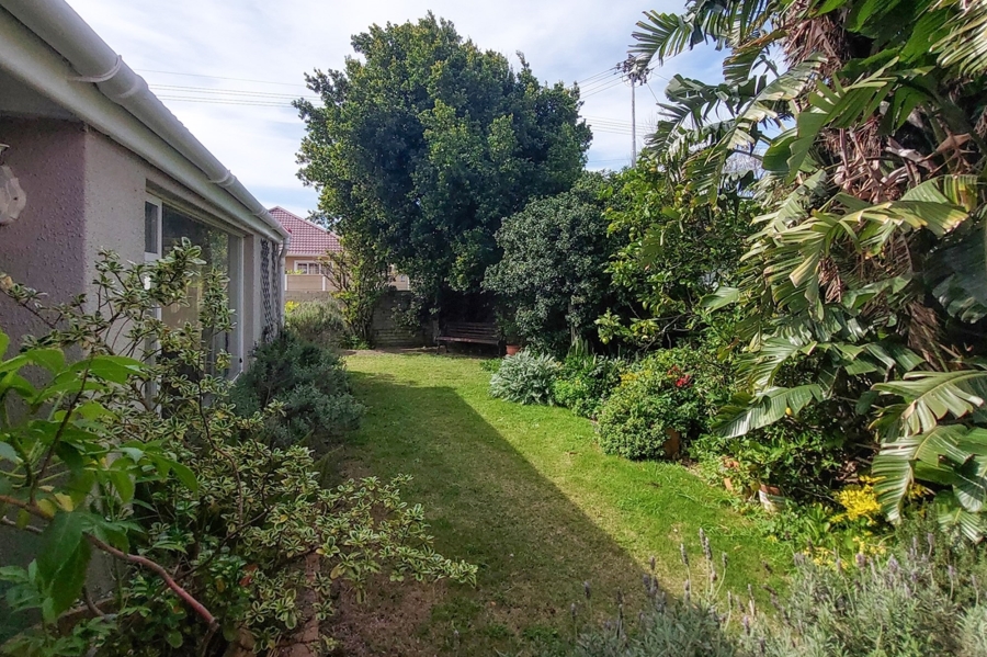 To Let 2 Bedroom Property for Rent in Rondebosch Western Cape